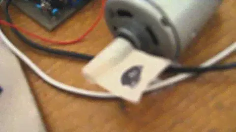 Printer linear encoder + L298 drieve + DC motor, test.